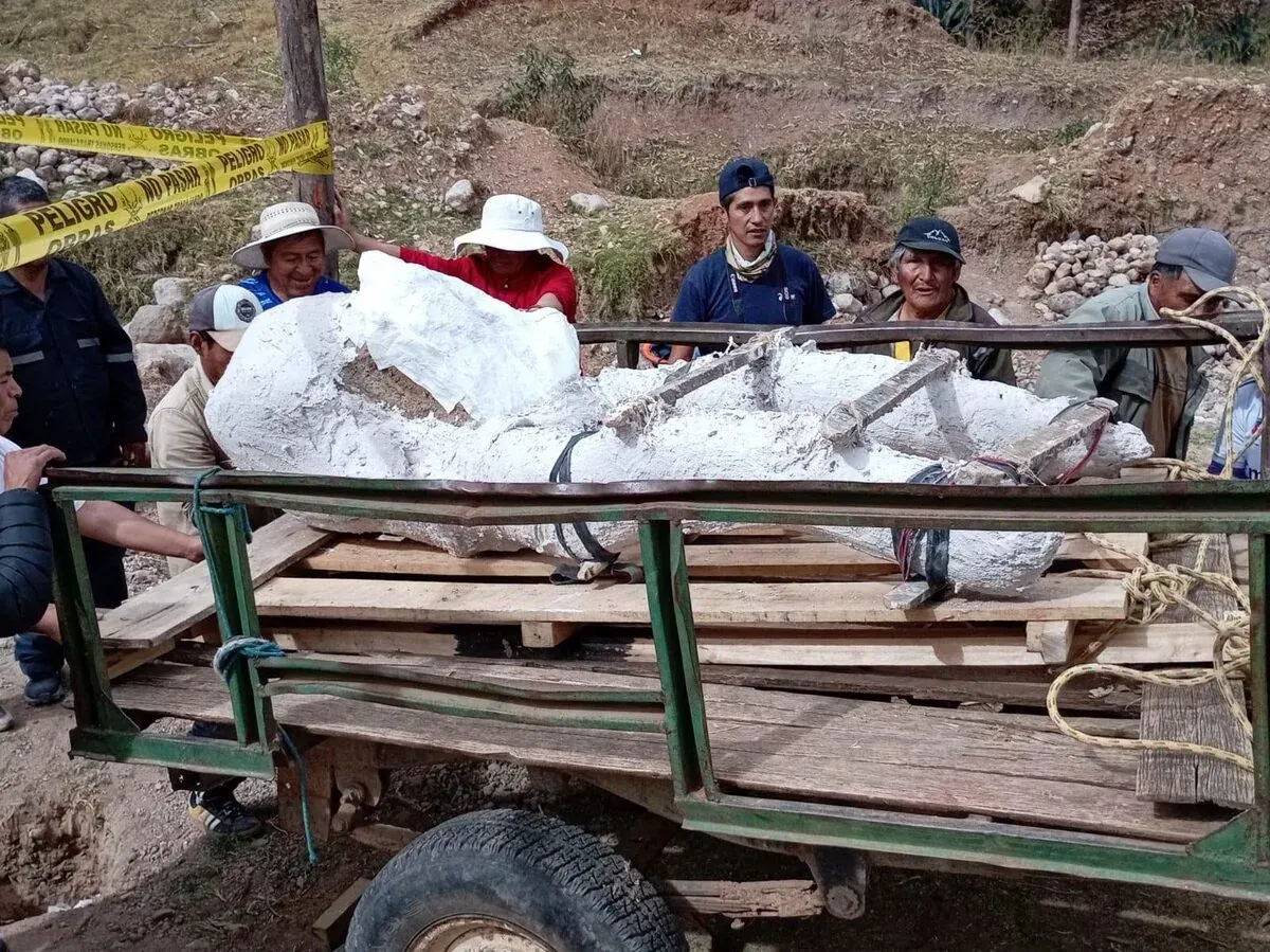Carga del Megabloque en Remolque de Tractor